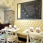 The Old Bank Town House 4*